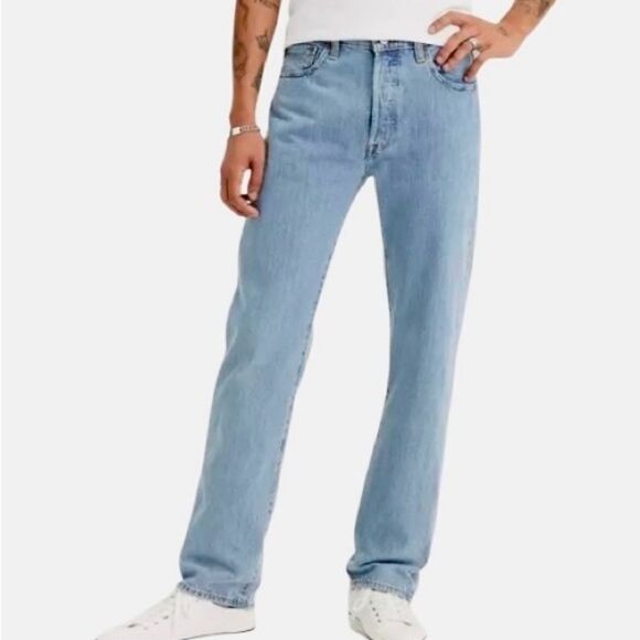 Levi’s 501 Original Fit Button Fly Jeans in Light Blue Men’s 28/30 - Picture 1 of 9